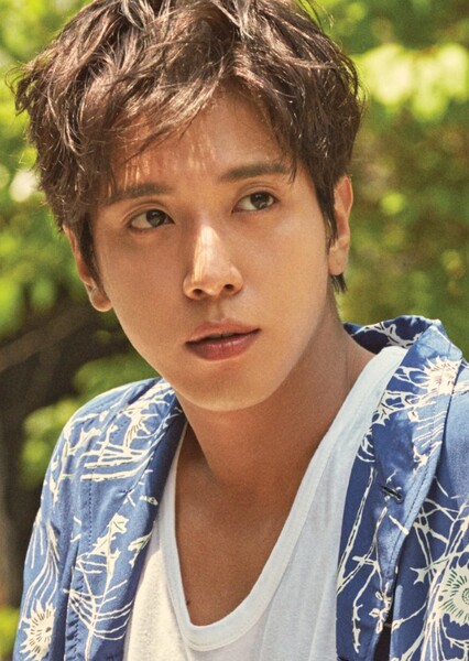 Jung Yong-hwa photo