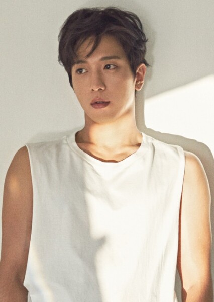 Jung Yong-hwa photo