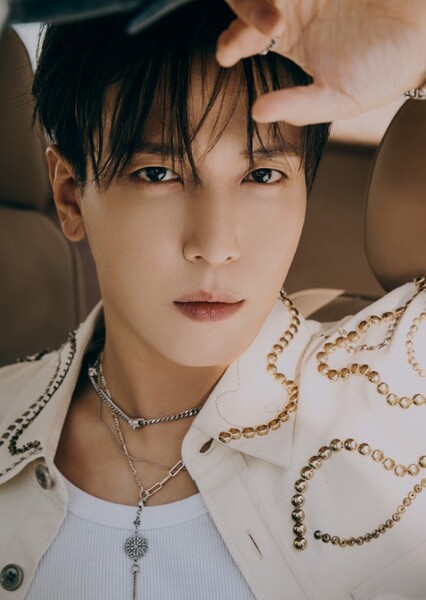 Jung Yong-hwa photo