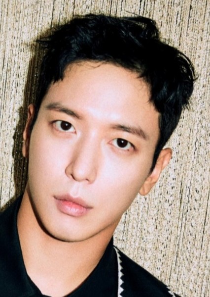 Jung Yong-hwa photo