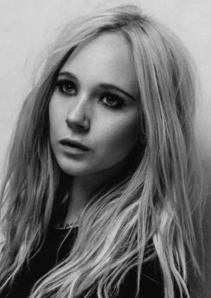 Juno Temple photo