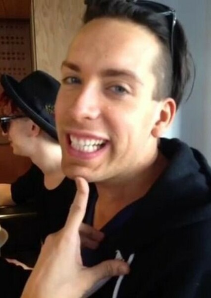 Justin Andrew Honard photo