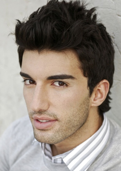Justin Baldoni photo