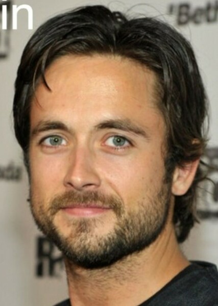 Justin Chatwin photo