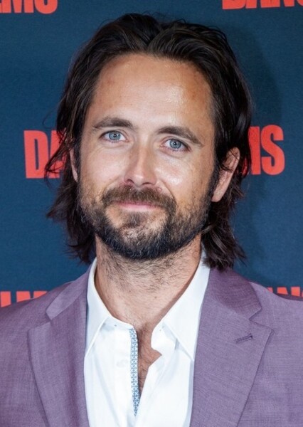 Justin Chatwin photo