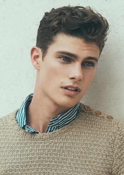 Justin Crichlow photo