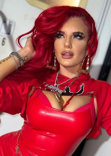 Justina Valentine photo