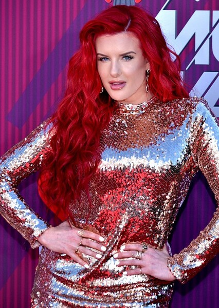 Justina Valentine