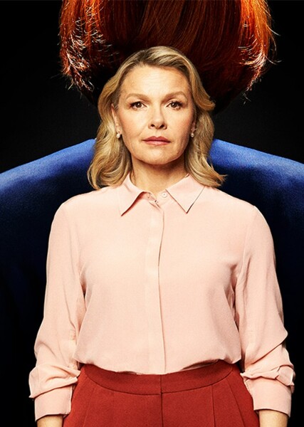 Justine Clarke photo