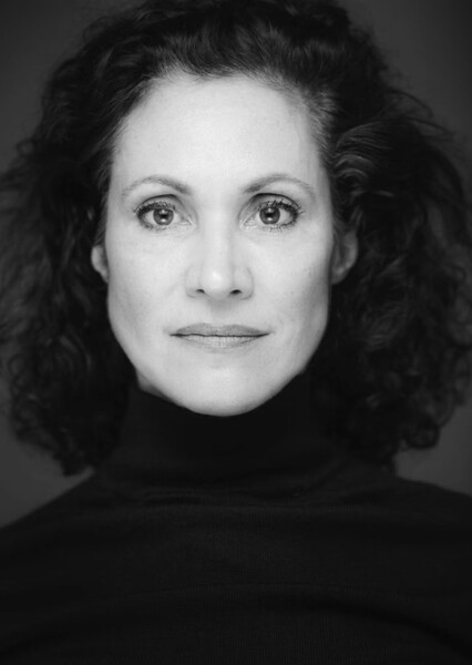 Justine del Corte photo