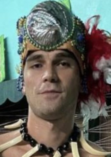 KJ Apa photo