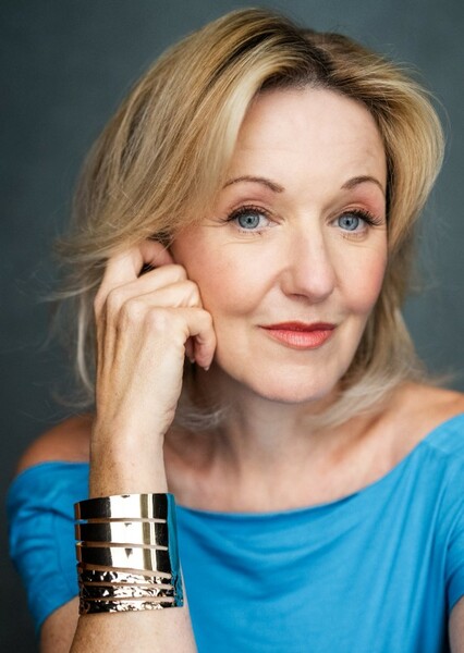 Kacey Ainsworth photo