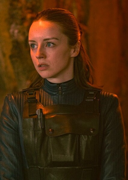 Kacey Rohl photo