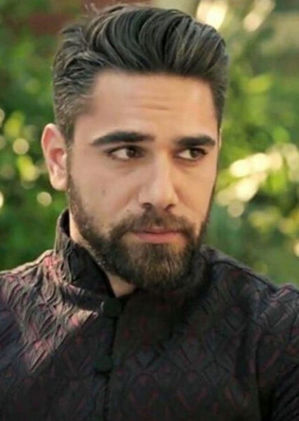 Kadir Doğulu photo