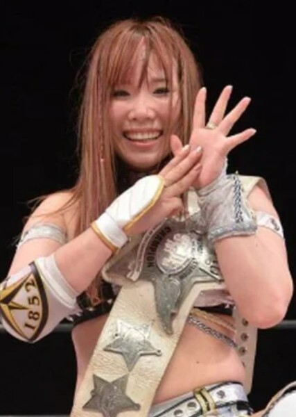 Kairi Sane photo