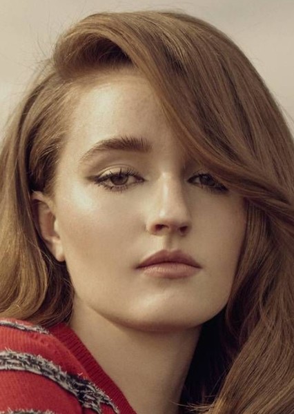 Kaitlyn Dever photo