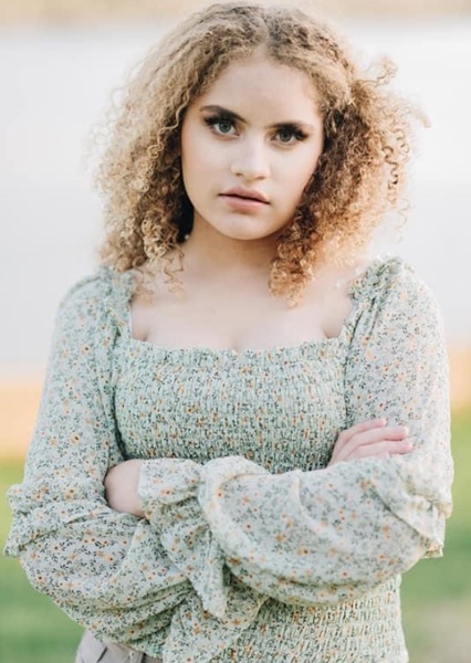 Kaitlyn Kaylee Brown photo