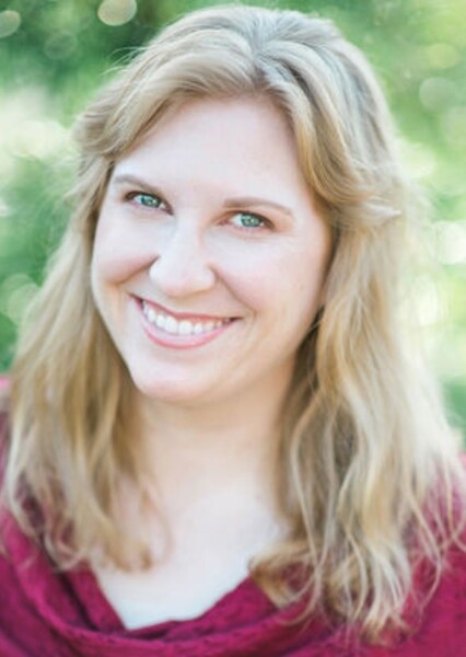 Kaitlyn Robrock photo