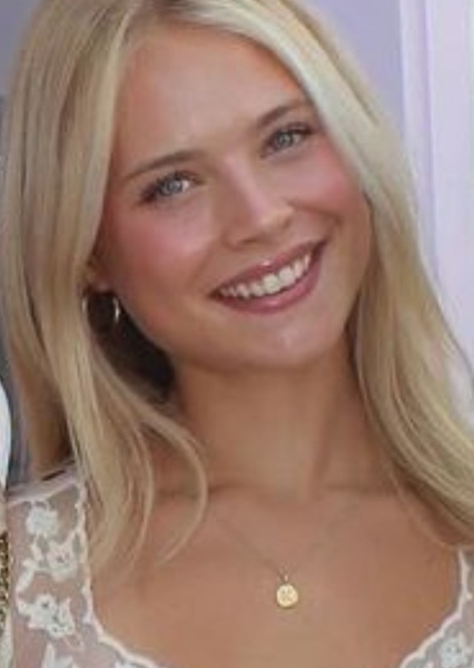Kaley mcpherson photo