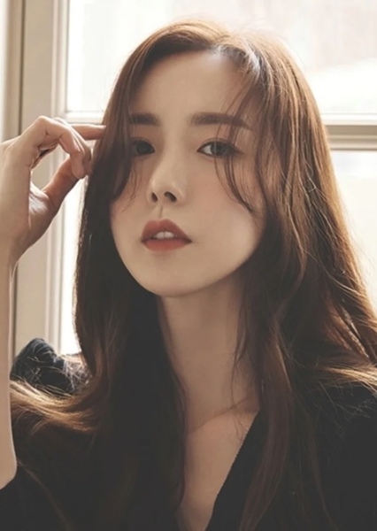 Kan Mi-youn photo