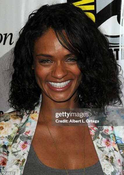 Kandyse McClure photo
