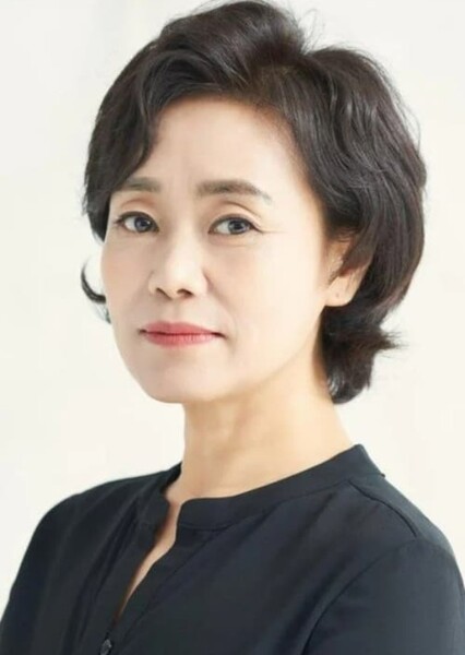 Kang Ae-shim photo