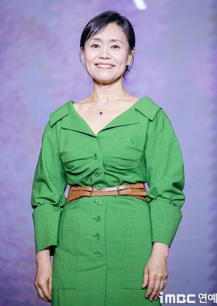Kang Ae-shim photo
