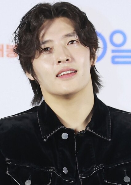 Kang Ha-neul photo