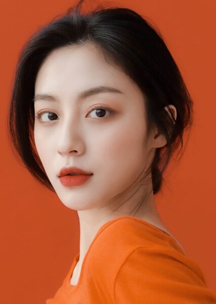 Kang Min-ah photo