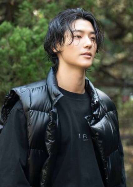 Kang Min-hyuk photo