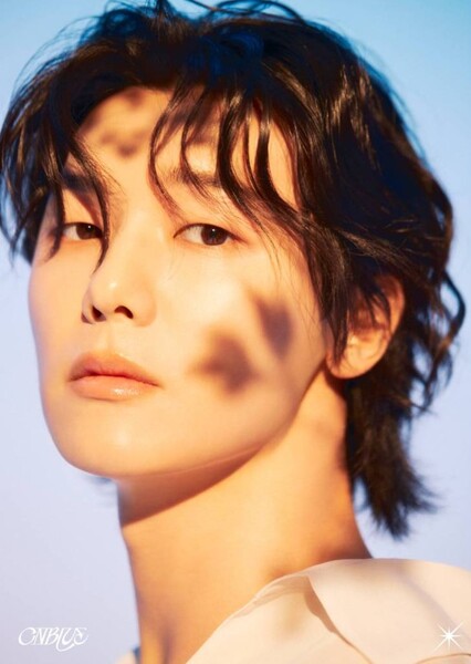 Kang Min-hyuk photo