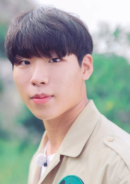 Kang Min-jae photo