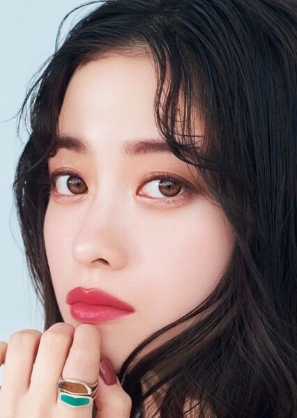 Kanna Hashimoto photo