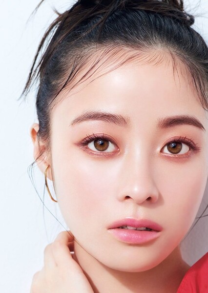 Kanna Hashimoto photo
