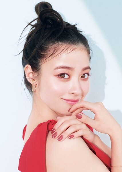 Kanna Hashimoto photo
