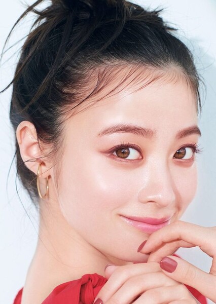 Kanna Hashimoto photo