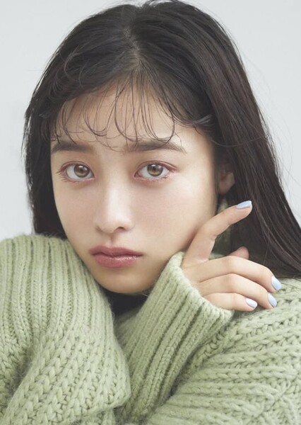Kanna Hashimoto photo