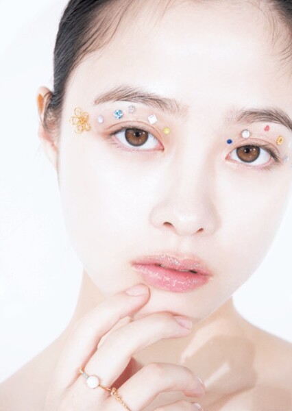 Kanna Hashimoto photo