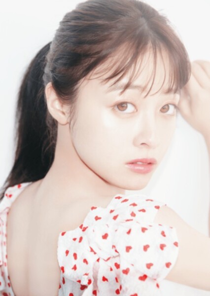 Kanna Hashimoto photo