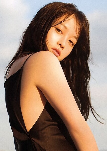 Kanna Hashimoto photo
