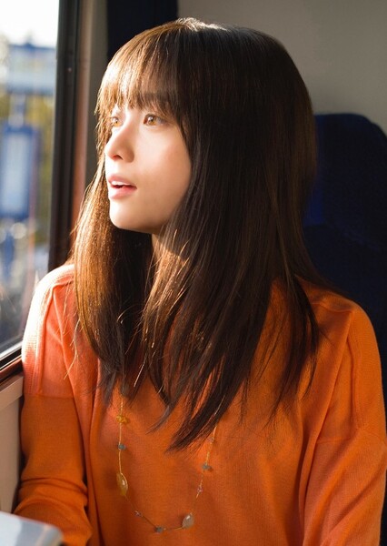 Kanna Hashimoto photo