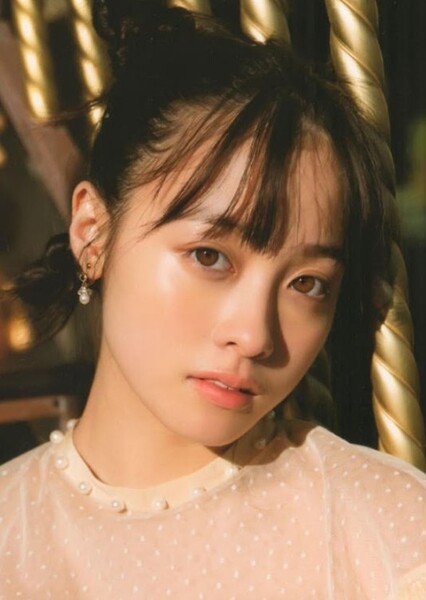 Kanna Hashimoto photo