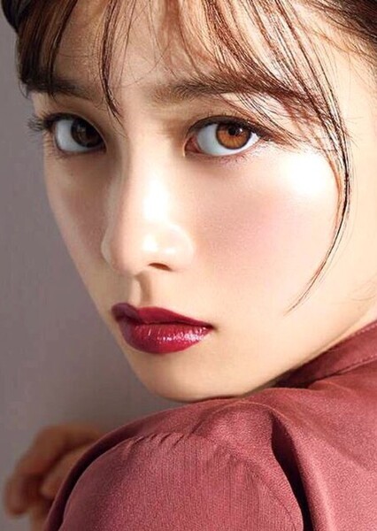Kanna Hashimoto photo