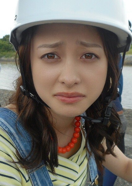Kanna Hashimoto photo