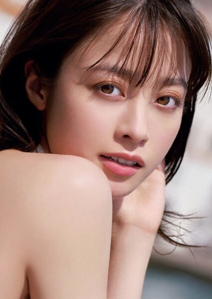 Kanna Hashimoto photo