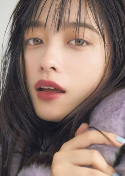 Kanna Hashimoto photo