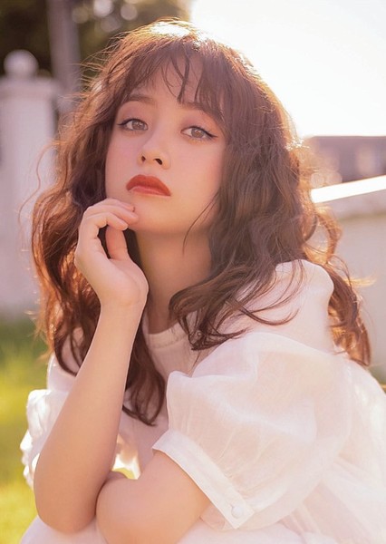 Kanna Hashimoto photo