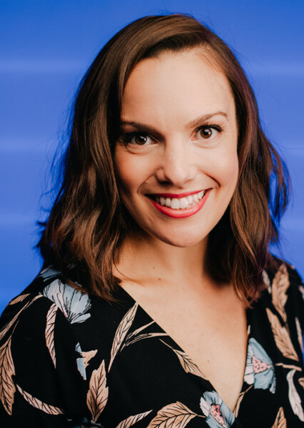 Kara Lindsay photo