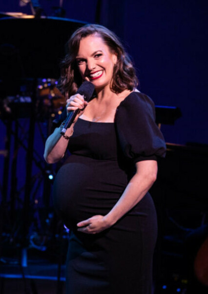 Kara Lindsay photo