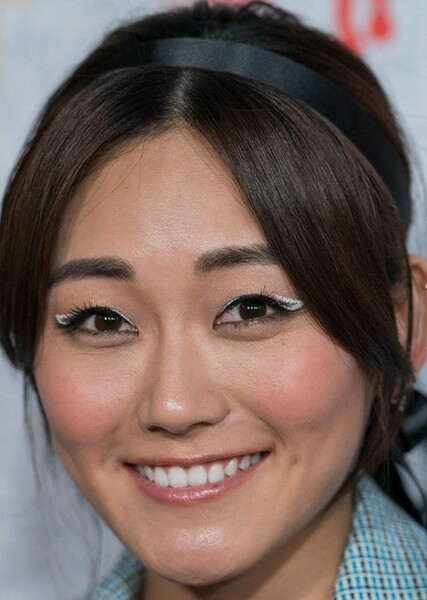 Karen Fukuhara photo